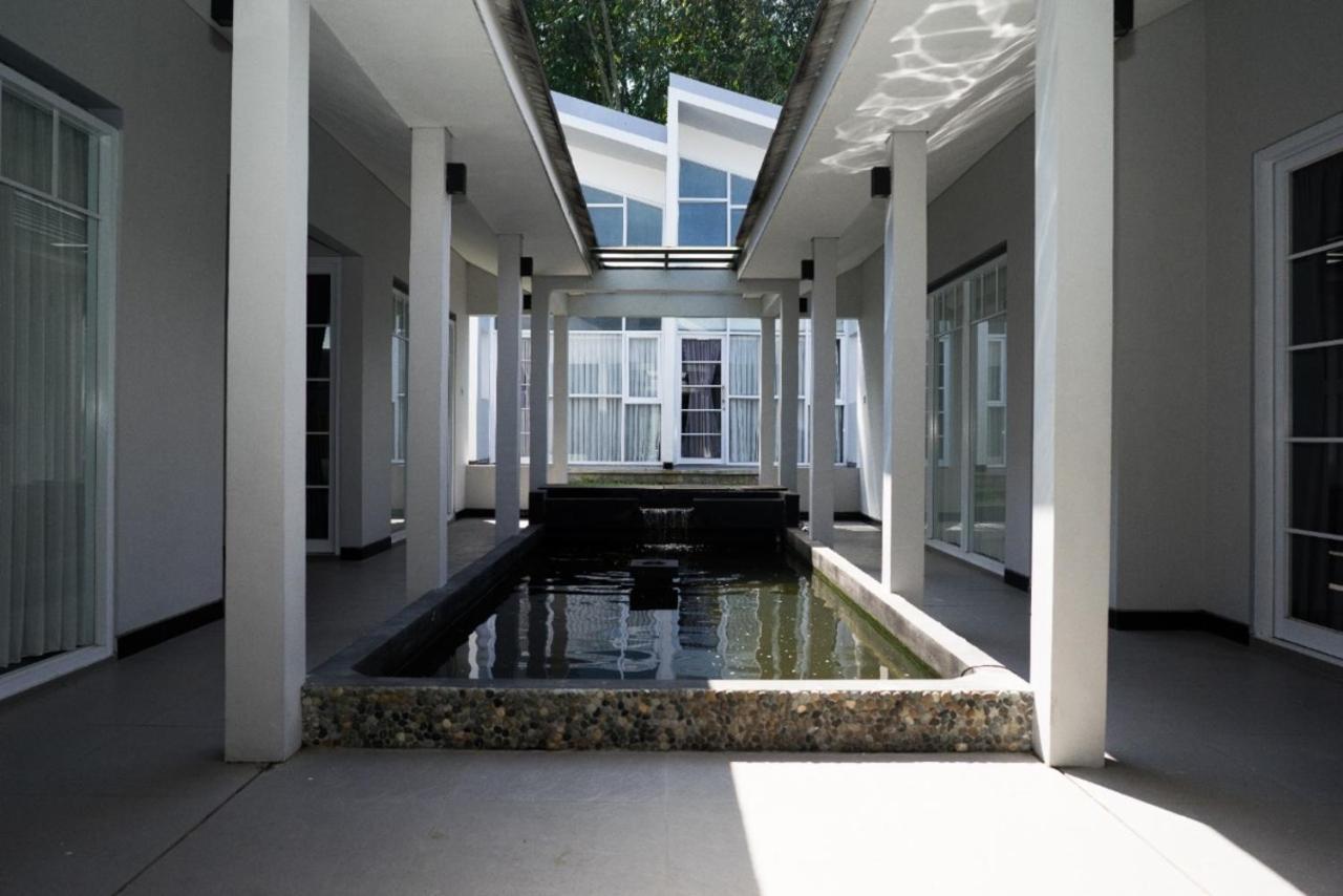 Villa Languket I Bedojo Exterior photo